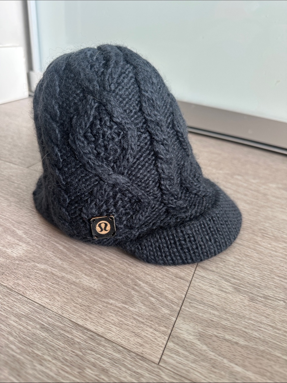 lululemon athletica charcoal Cable Knit Visor Hat. Preowned